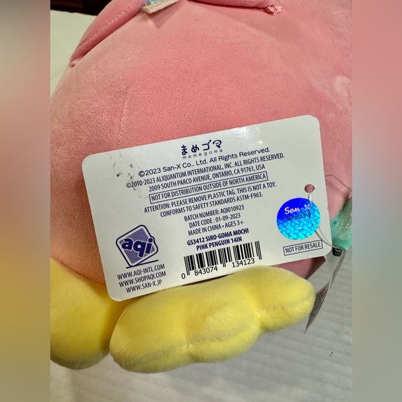 San-x Mamegoma Siro- Goma Mochi Pink Penguin Aquarium Plush Suit 14” NWT - Picture 5 of 6
